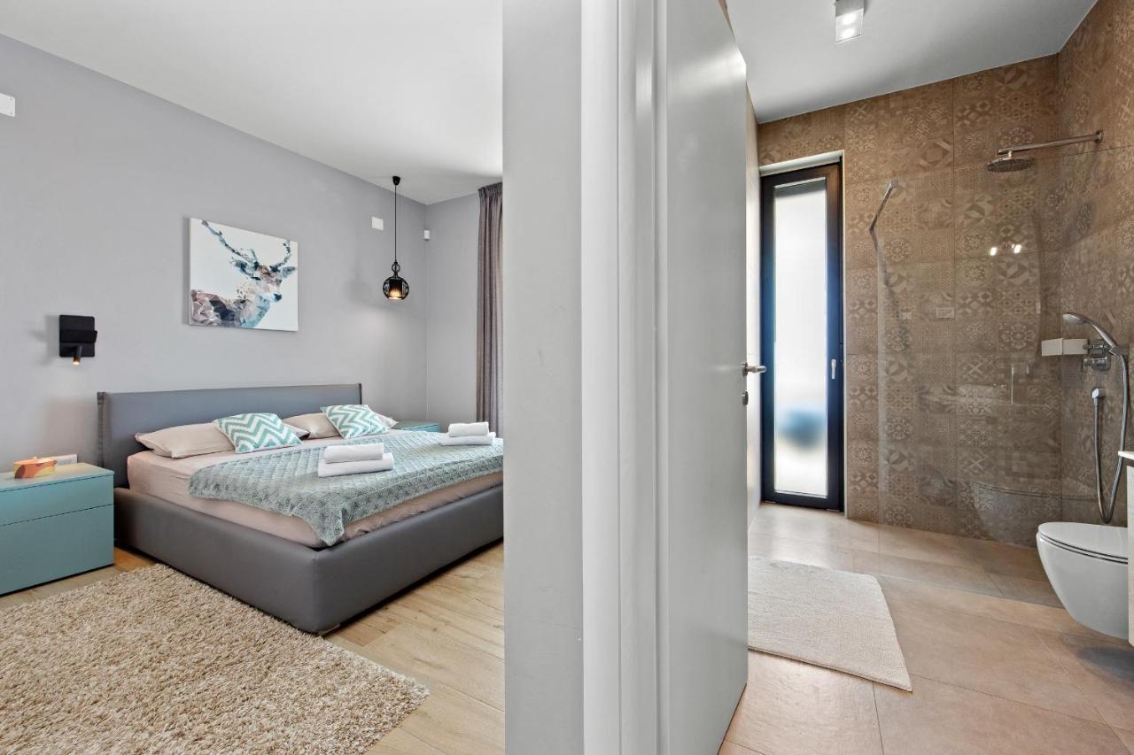 Villa Moon Fažana Esterno foto